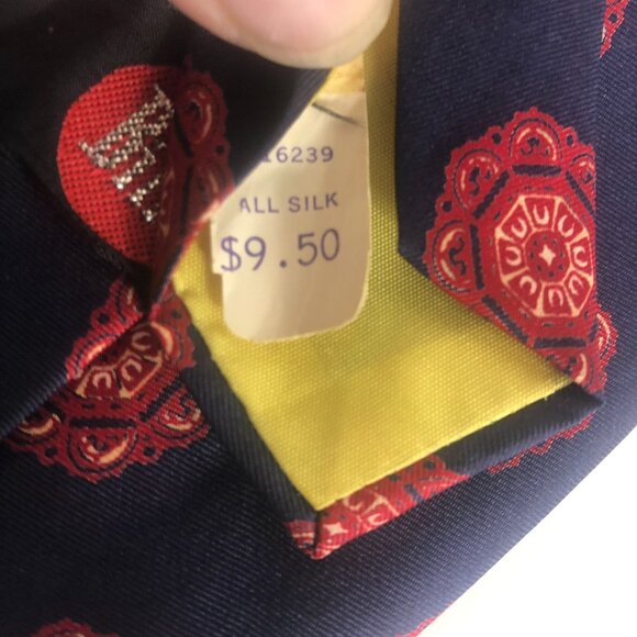 Vintage REIS OF NEW HAVEN for Bill's Silk Tie Navy Red Medallion Foulard w/ Crow - Picture 6 of 6